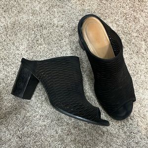 nurture wrenna shoes - genuine leather - 8 M- authentic mules